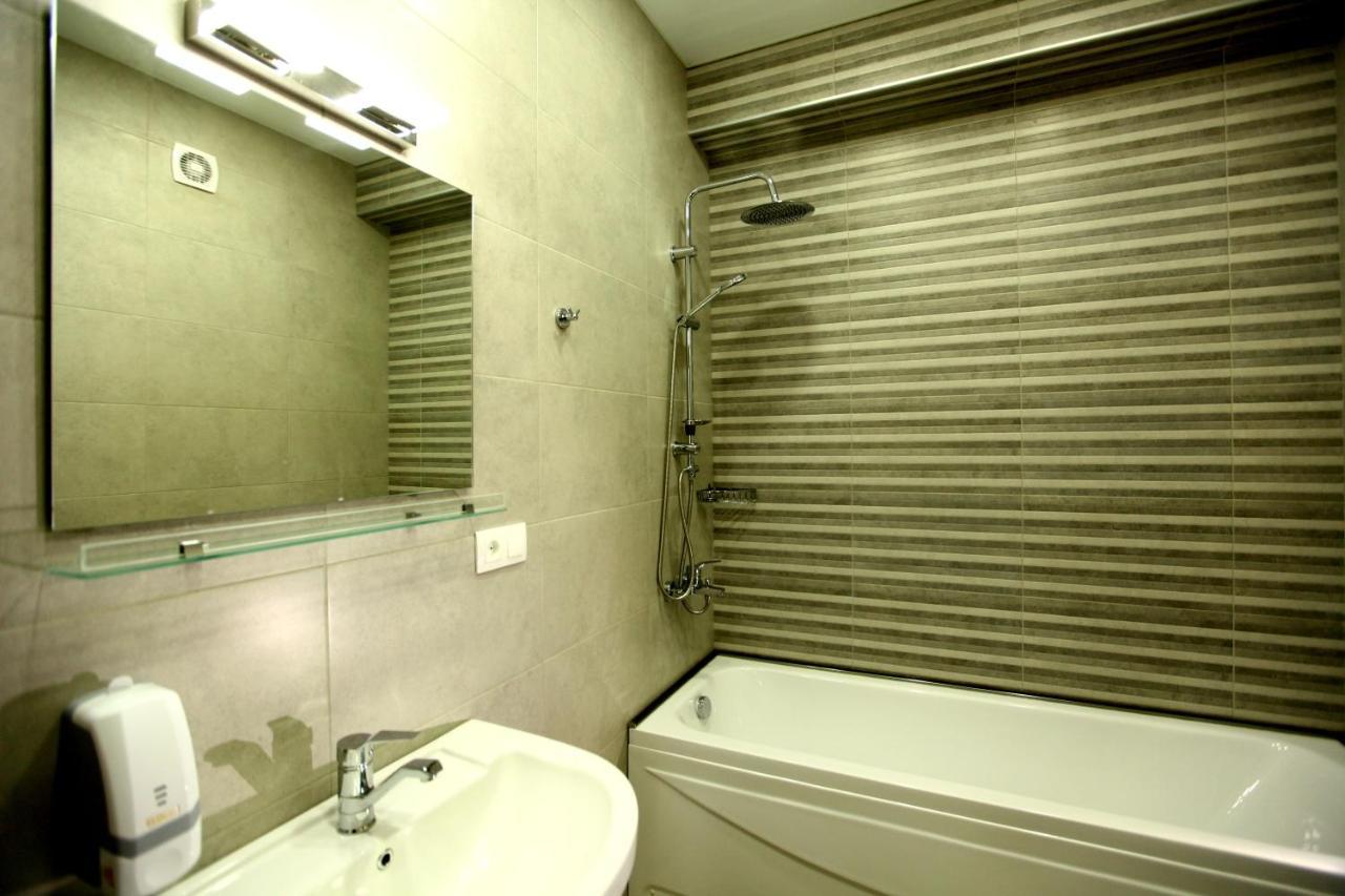 Irakli'S Rooms Тбилиси Екстериор снимка